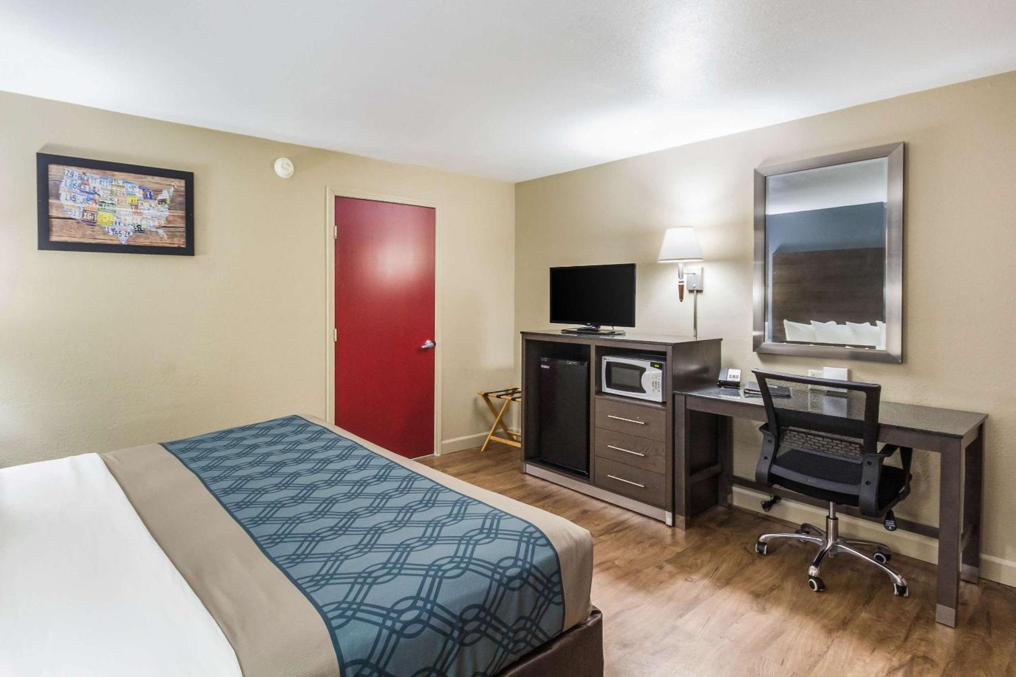 Econo Lodge Inn & Suites I-35 At Shawnee Mission Overland Park Exterior foto