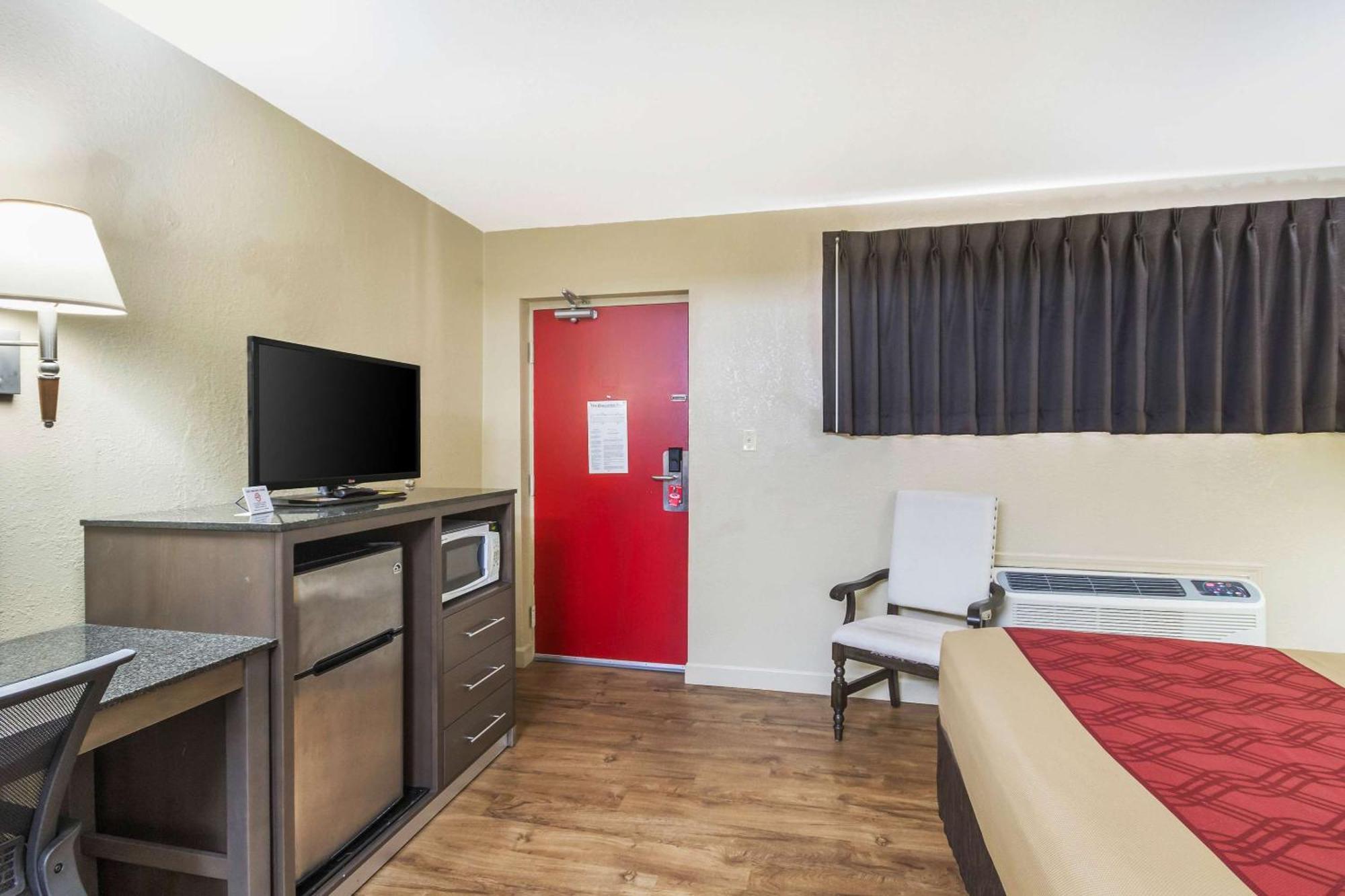 Econo Lodge Inn & Suites I-35 At Shawnee Mission Overland Park Exterior foto
