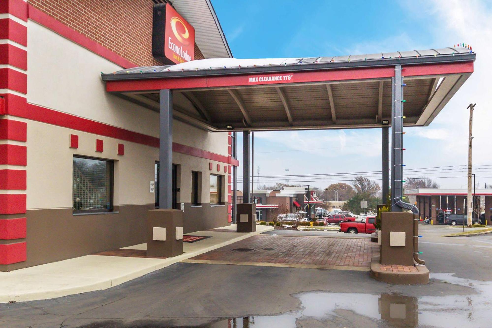 Econo Lodge Inn & Suites I-35 At Shawnee Mission Overland Park Exterior foto